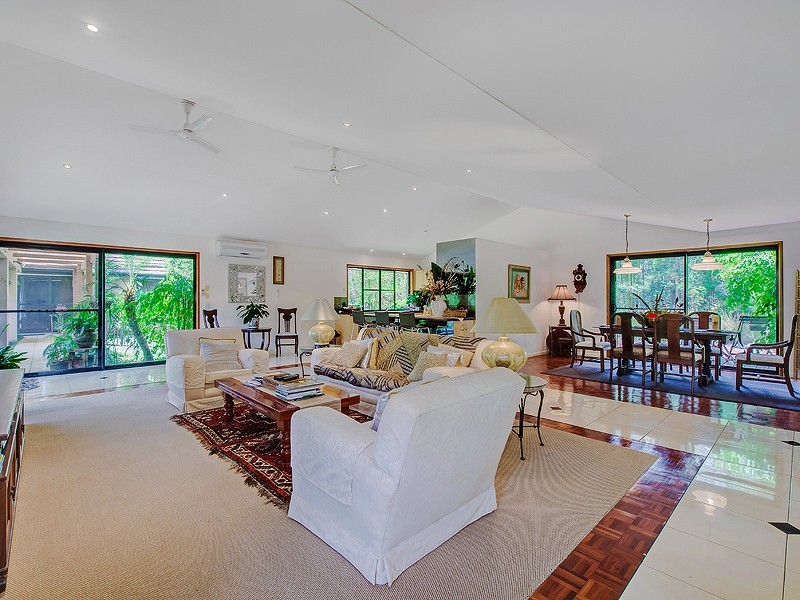 27 Kingsgate Drive, Tinbeerwah QLD 4563