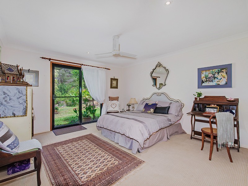 27 Kingsgate Drive, Tinbeerwah QLD 4563