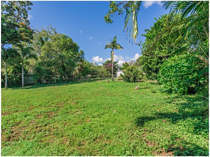 16 Tree Street, Pomona QLD 4568