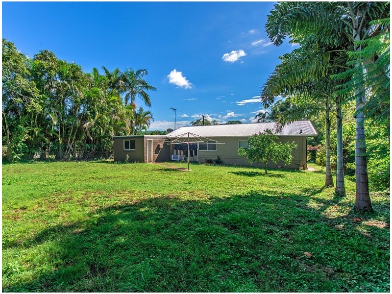 16 Tree Street, Pomona QLD 4568