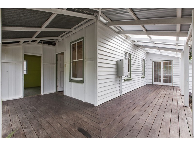 8 Queen Street, Cooran QLD 4569