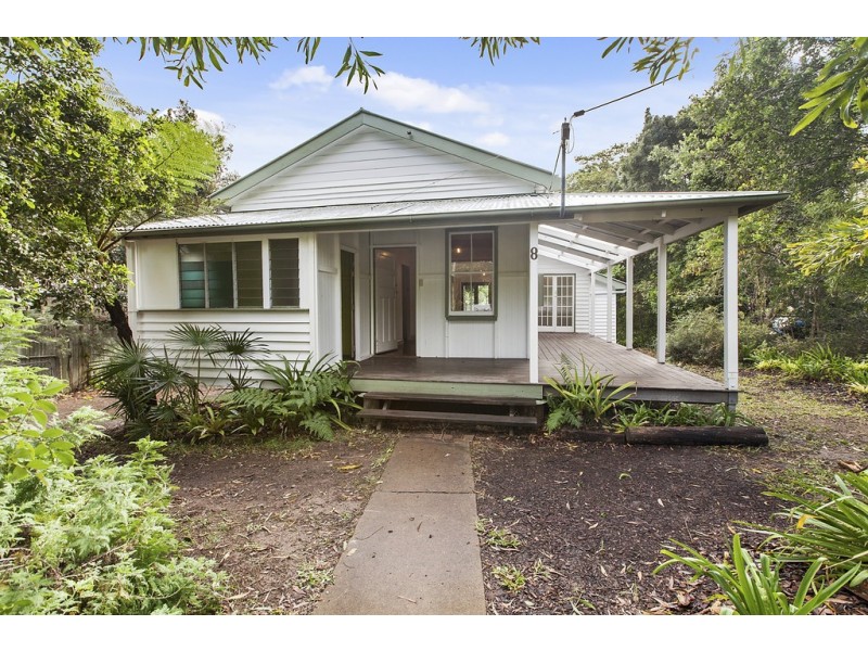 8 Queen Street, Cooran QLD 4569