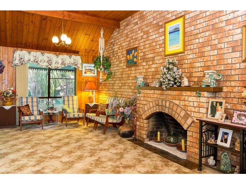 14 Church Street, Pomona QLD 4568