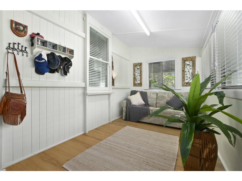 23 Red Street, Pomona QLD 4568