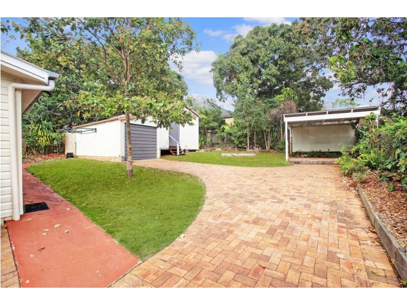 9 Railway Parade, Pomona QLD 4568