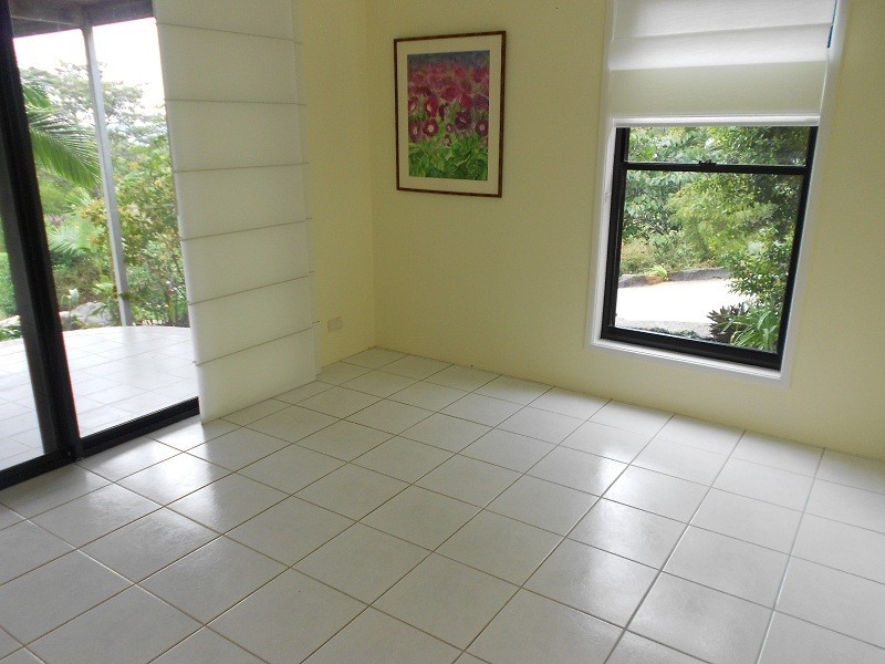 Pinbarren QLD 4568