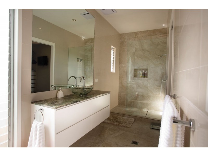 280 Dr Pages Road, Cootharaba QLD 4565