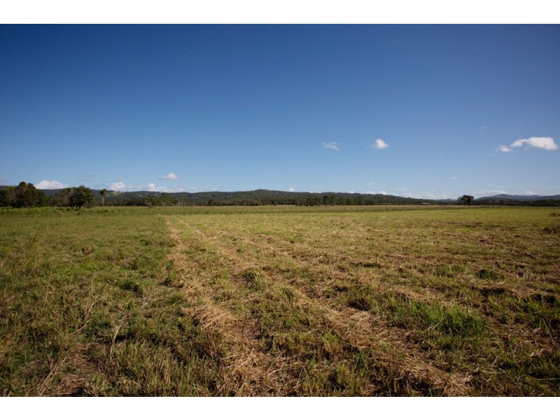 280 Dr Pages Road, Cootharaba QLD 4565