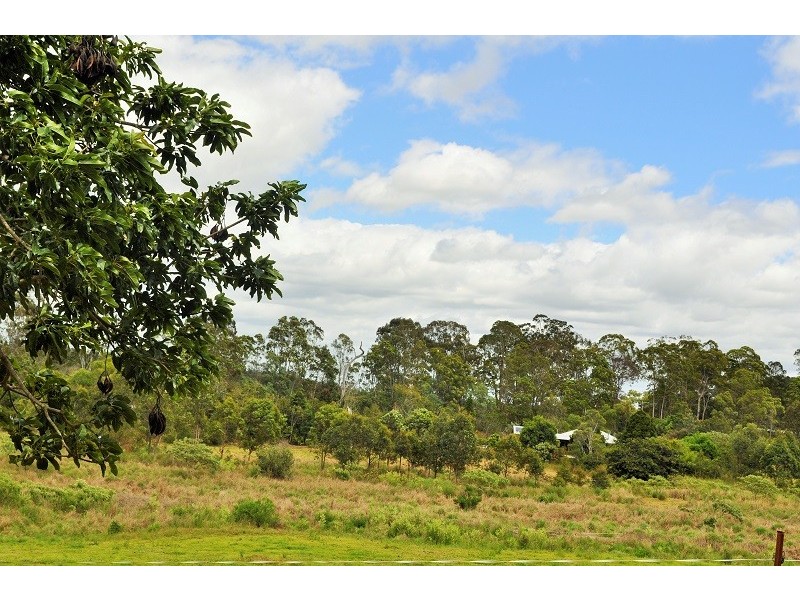 128 Brewers Road, Cooran QLD 4569