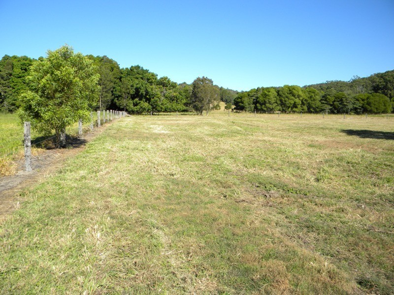 160 Dr Pages Road, Cootharaba QLD 4565