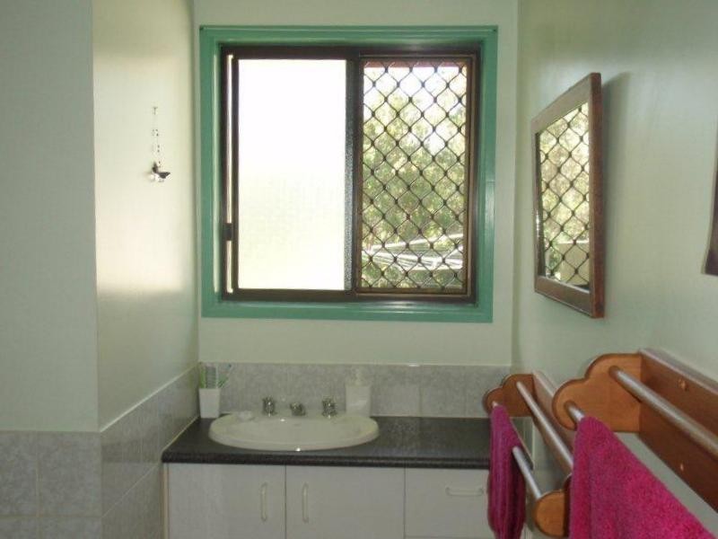 18 Elizabeth Street, Cooran QLD 4569