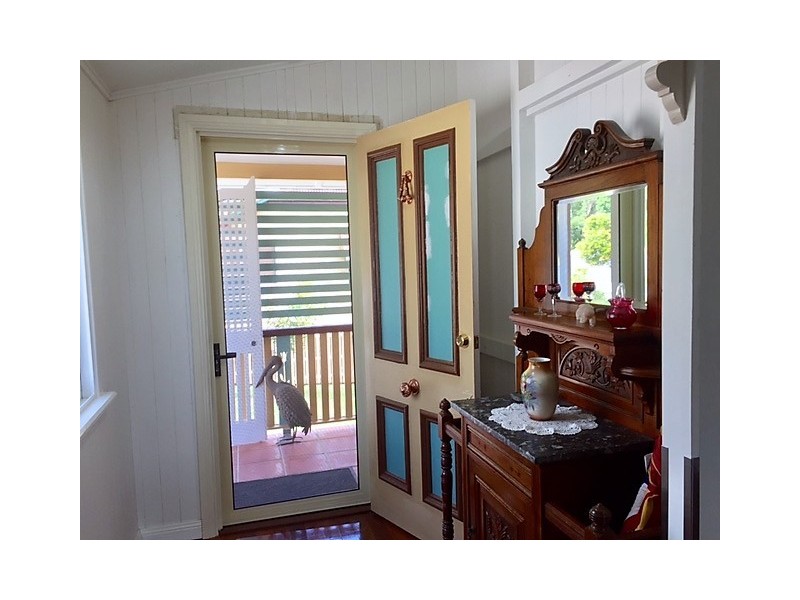 15 Memorial Avenue, Pomona QLD 4568