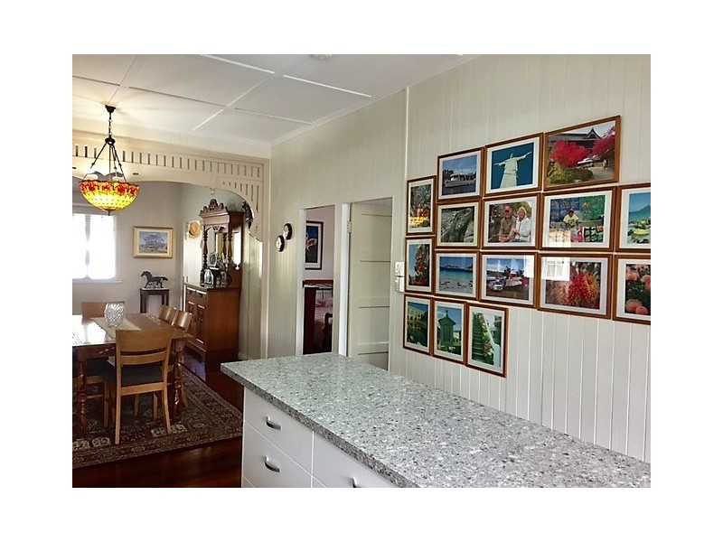 15 Memorial Avenue, Pomona QLD 4568