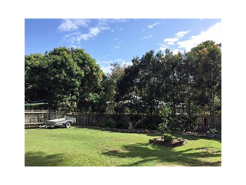 15 Memorial Avenue, Pomona QLD 4568