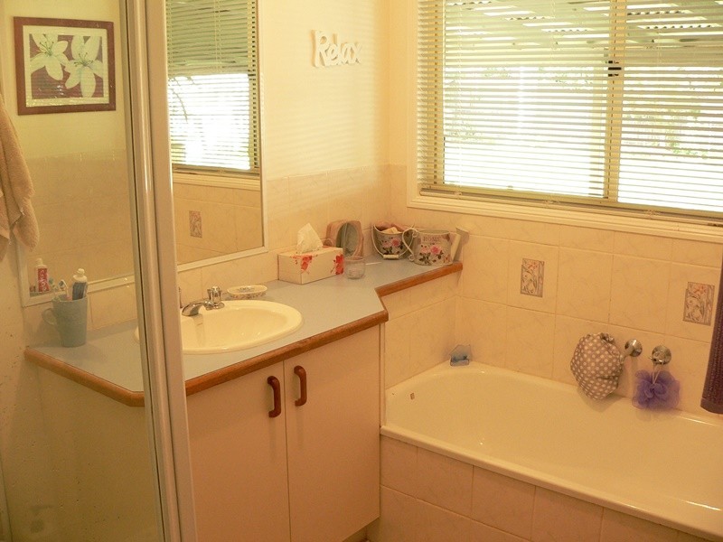 13 Royal Court, Cooran QLD 4569