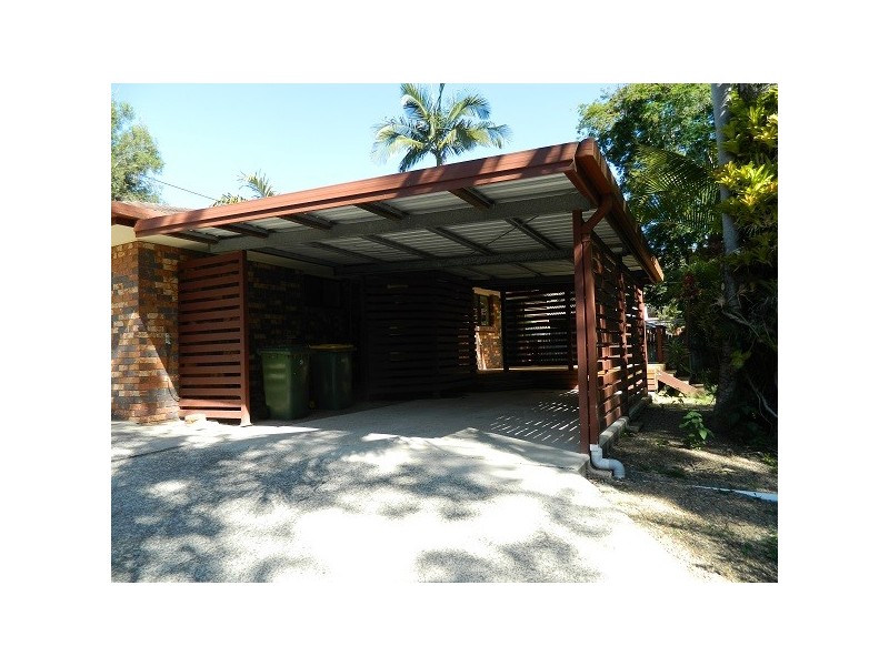 16 Pine Street, Pomona QLD 4568