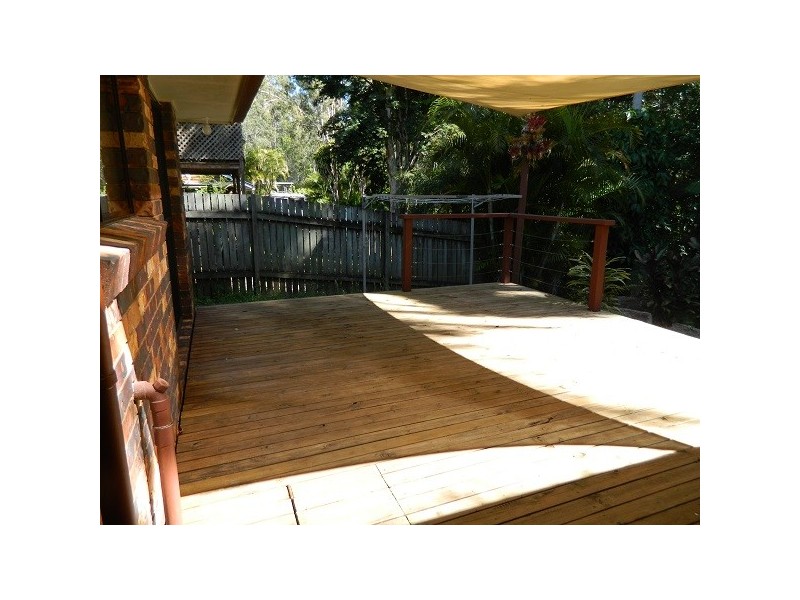 16 Pine Street, Pomona QLD 4568