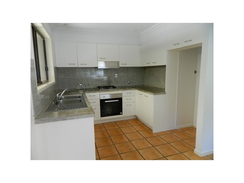 16 Pine Street, Pomona QLD 4568