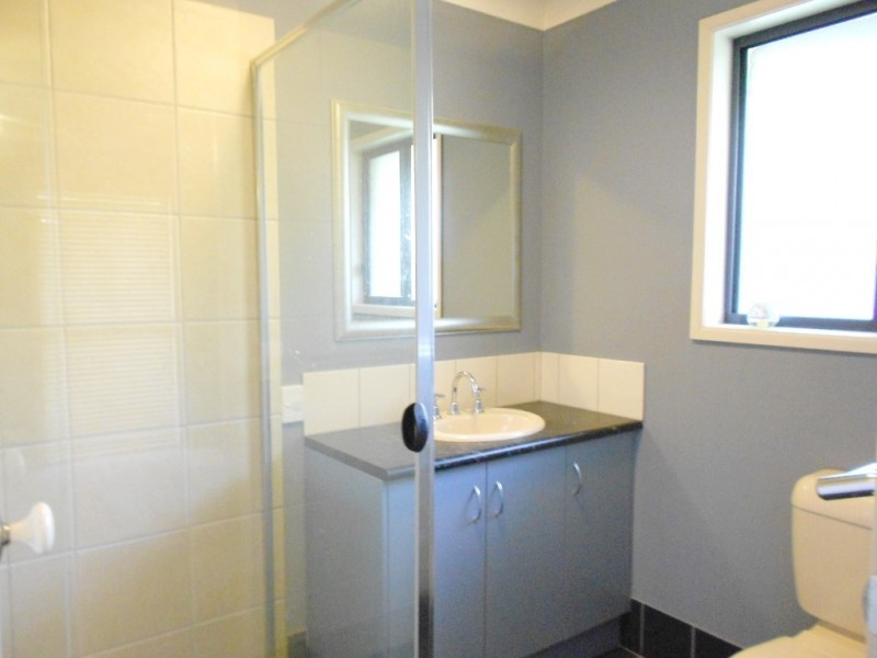 3 Palm Tree Court, Pomona QLD 4568