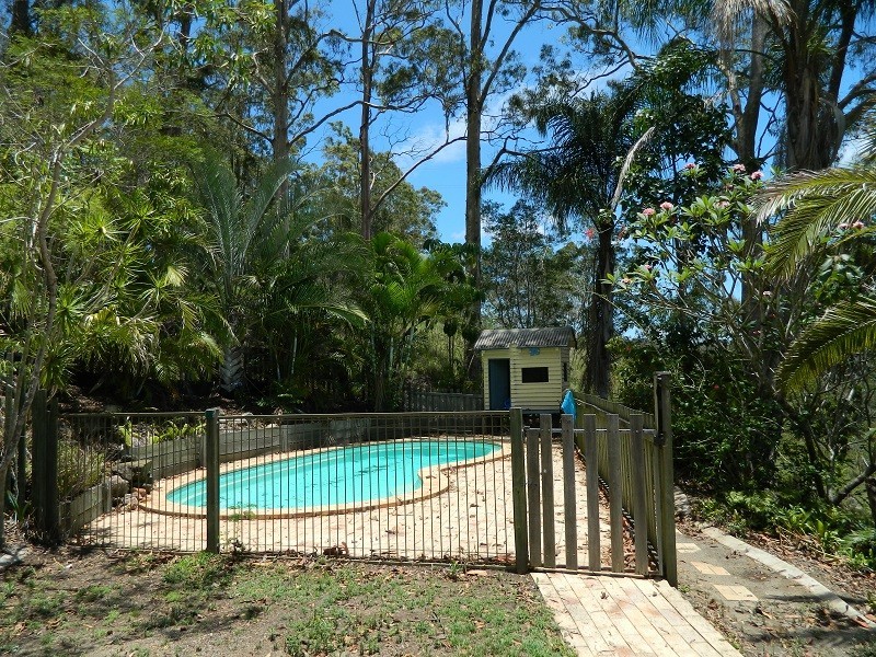 260 Coles Creek Road, Cooran QLD 4569