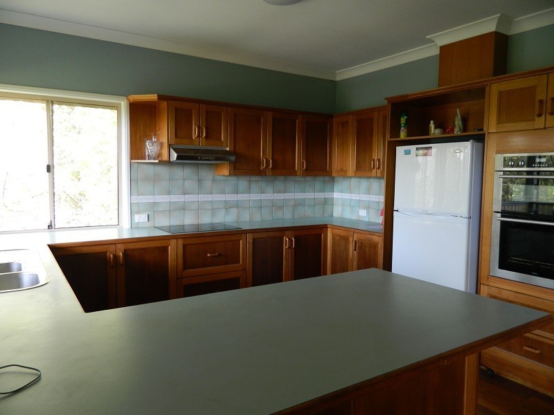 260 Coles Creek Road, Cooran QLD 4569