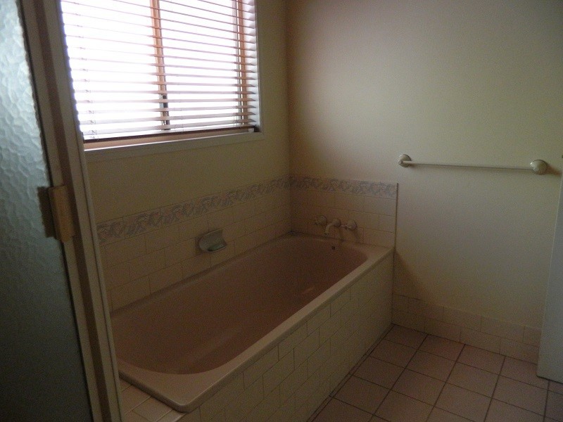 260 Coles Creek Road, Cooran QLD 4569