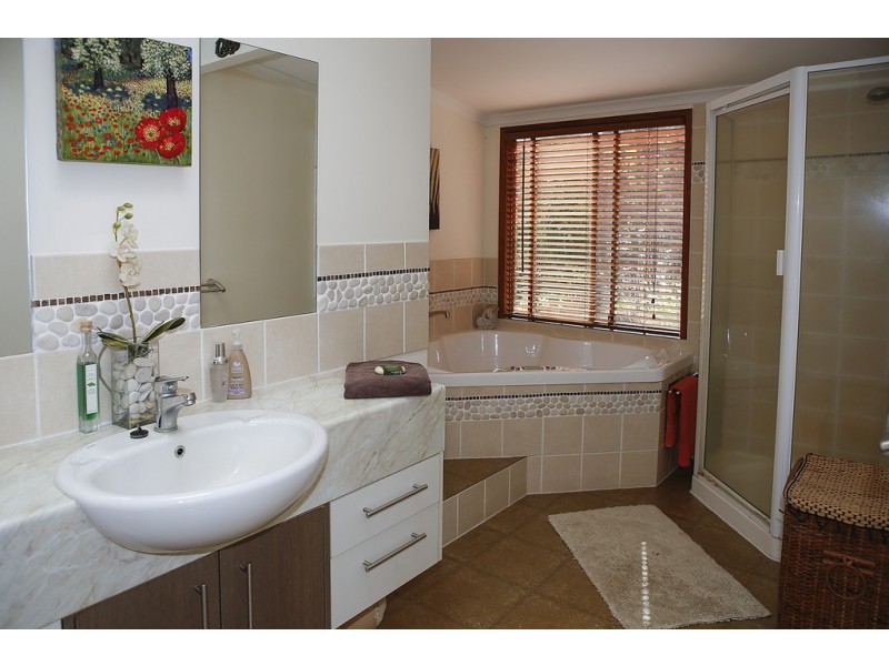 417 Pomona Kin Kin Road, Pinbarren QLD 4568