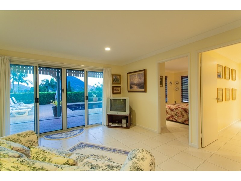 36 Mountain View Road, Pinbarren QLD 4568