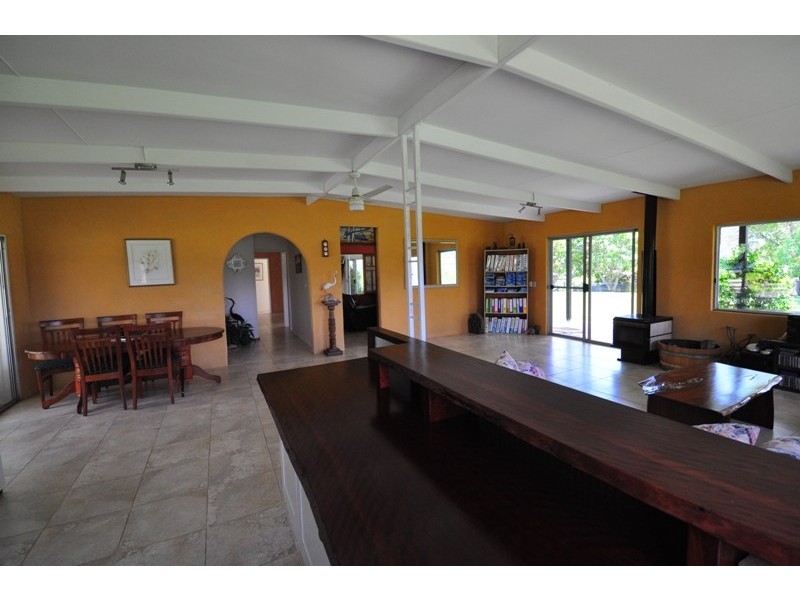 32 Buckley Road, Kin Kin QLD 4571