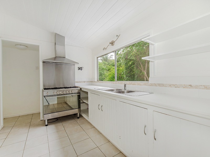 65 Main Street, Kin Kin QLD 4571