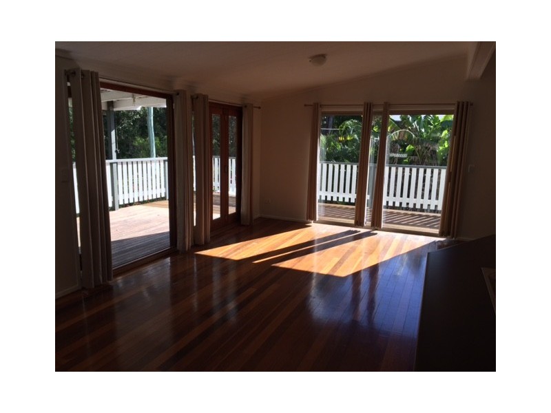 12 Mary Street, Cooran QLD 4569