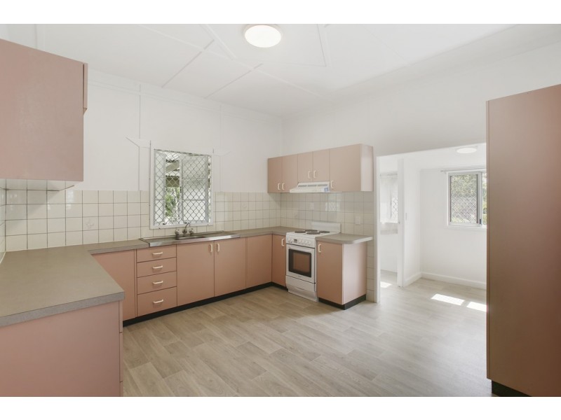 92 Summit Road, Pomona QLD 4568