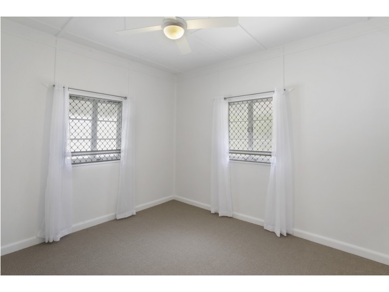 92 Summit Road, Pomona QLD 4568