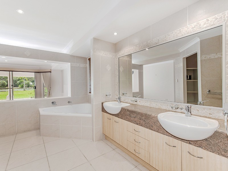 24 Eucalypt Way, Cootharaba QLD 4565