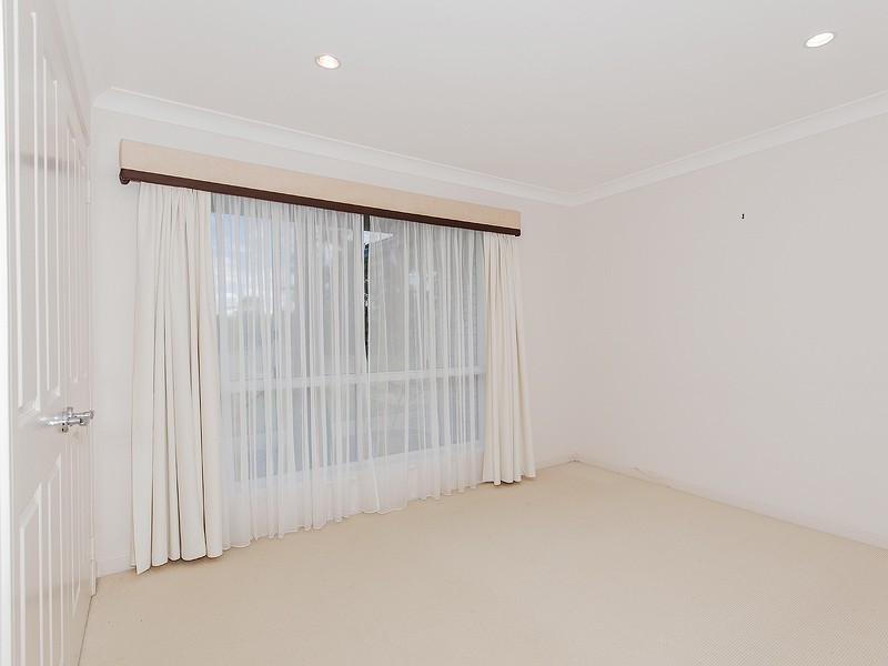 24 Eucalypt Way, Cootharaba QLD 4565