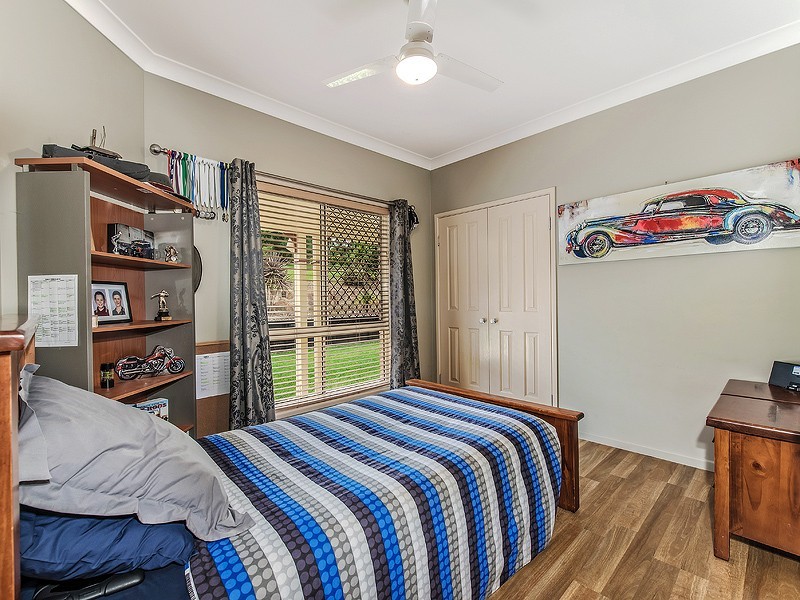 5 Stockman Court, Pomona QLD 4568