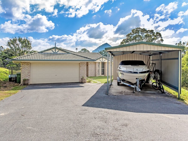 19 Pioneer Rd, Pomona QLD 4568
