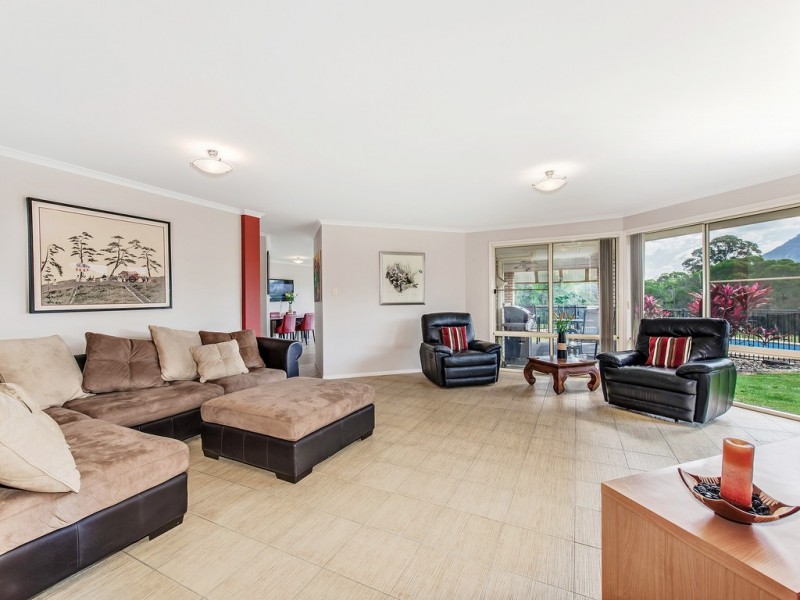 19 Pioneer Rd, Pomona QLD 4568