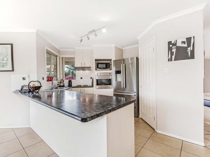 19 Pioneer Rd, Pomona QLD 4568