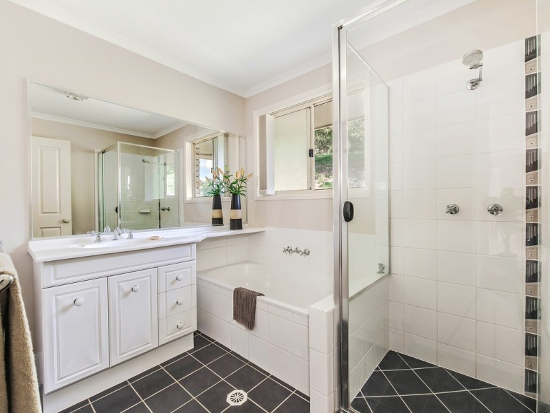 19 Pioneer Rd, Pomona QLD 4568