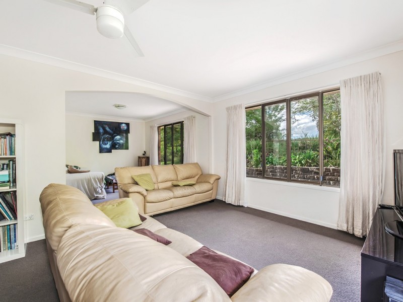 90 Upper Pinbarren Creek Road, Pinbarren QLD 4568