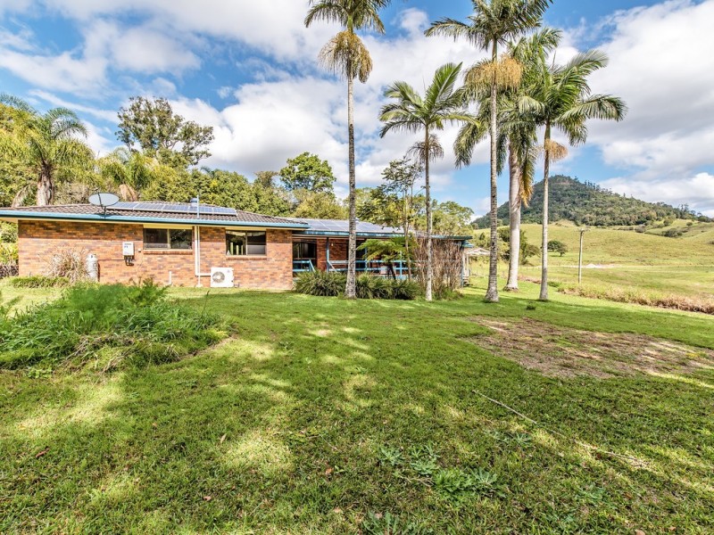 90 Upper Pinbarren Creek Road, Pinbarren QLD 4568