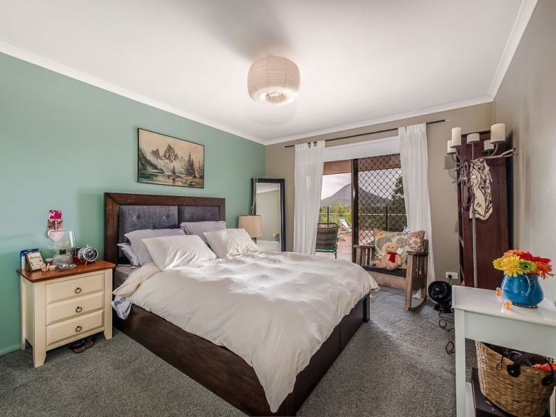 33 Risley Court, Cooran QLD 4569