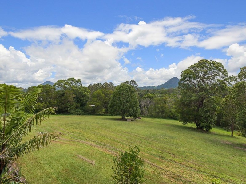 33 Risley Court, Cooran QLD 4569