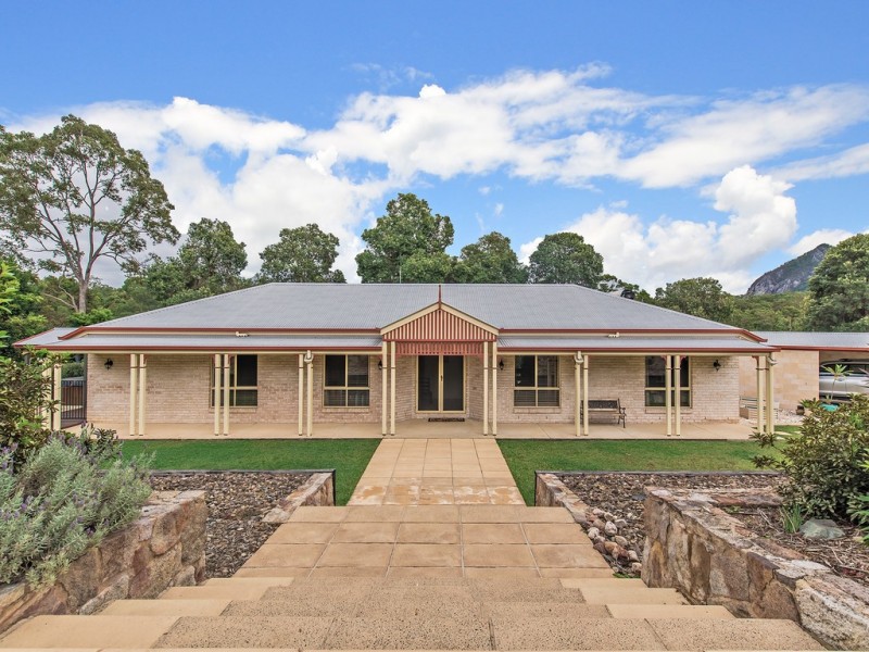 5 Stockman Court, Pomona QLD 4568