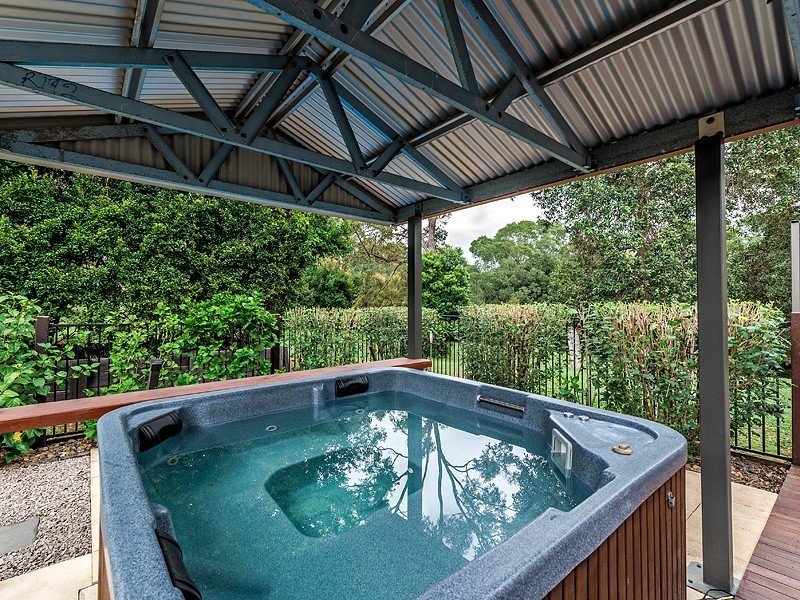 5 Stockman Court, Pomona QLD 4568