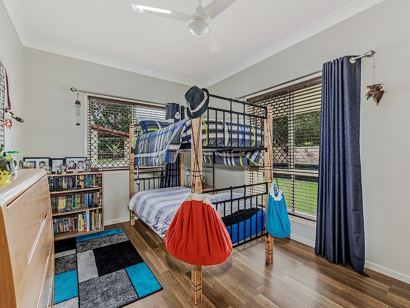 5 Stockman Court, Pomona QLD 4568