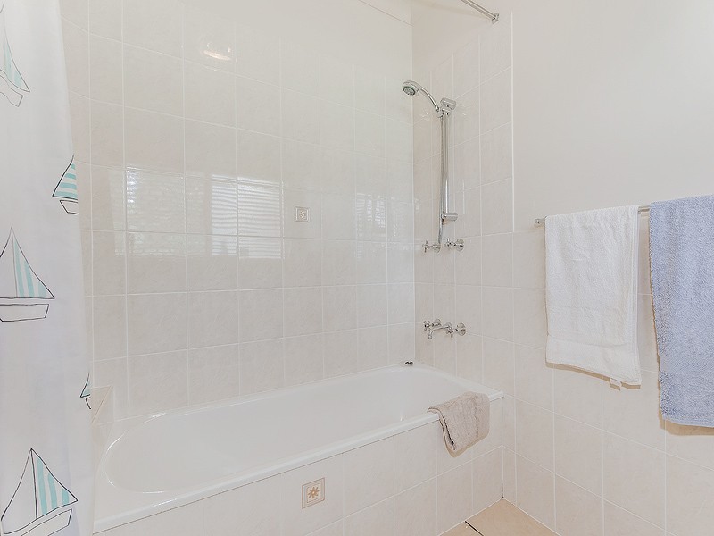 5 Stockman Court, Pomona QLD 4568