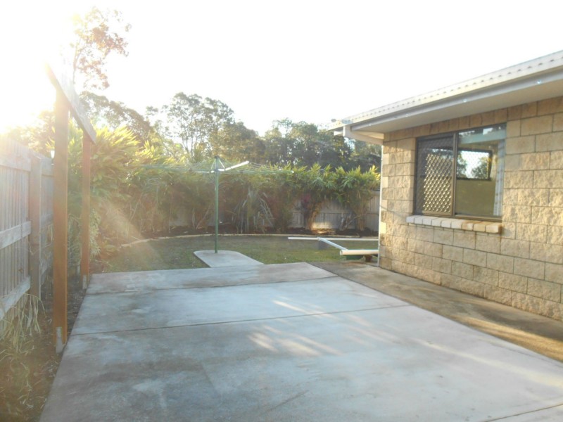 4/2 Topaz Street, Cooroy QLD 4563