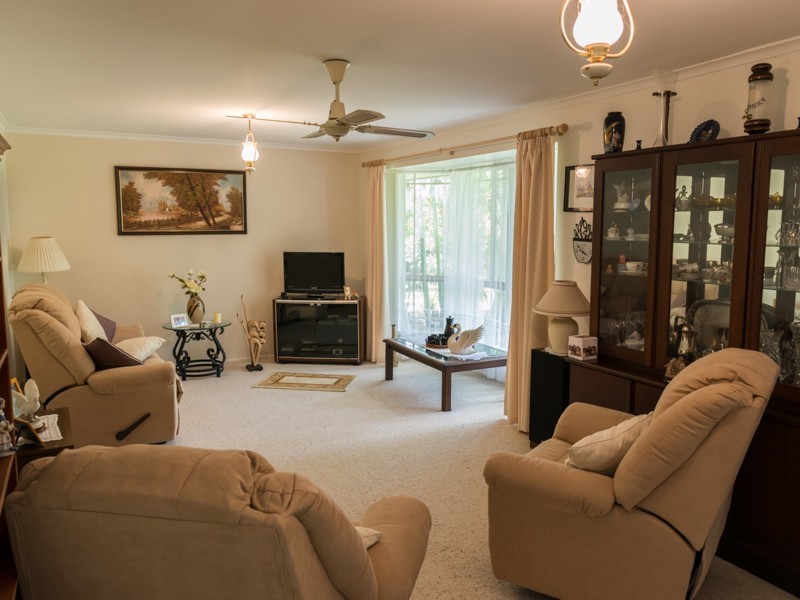 15 Palmsprings Lane, Lake Macdonald QLD 4563